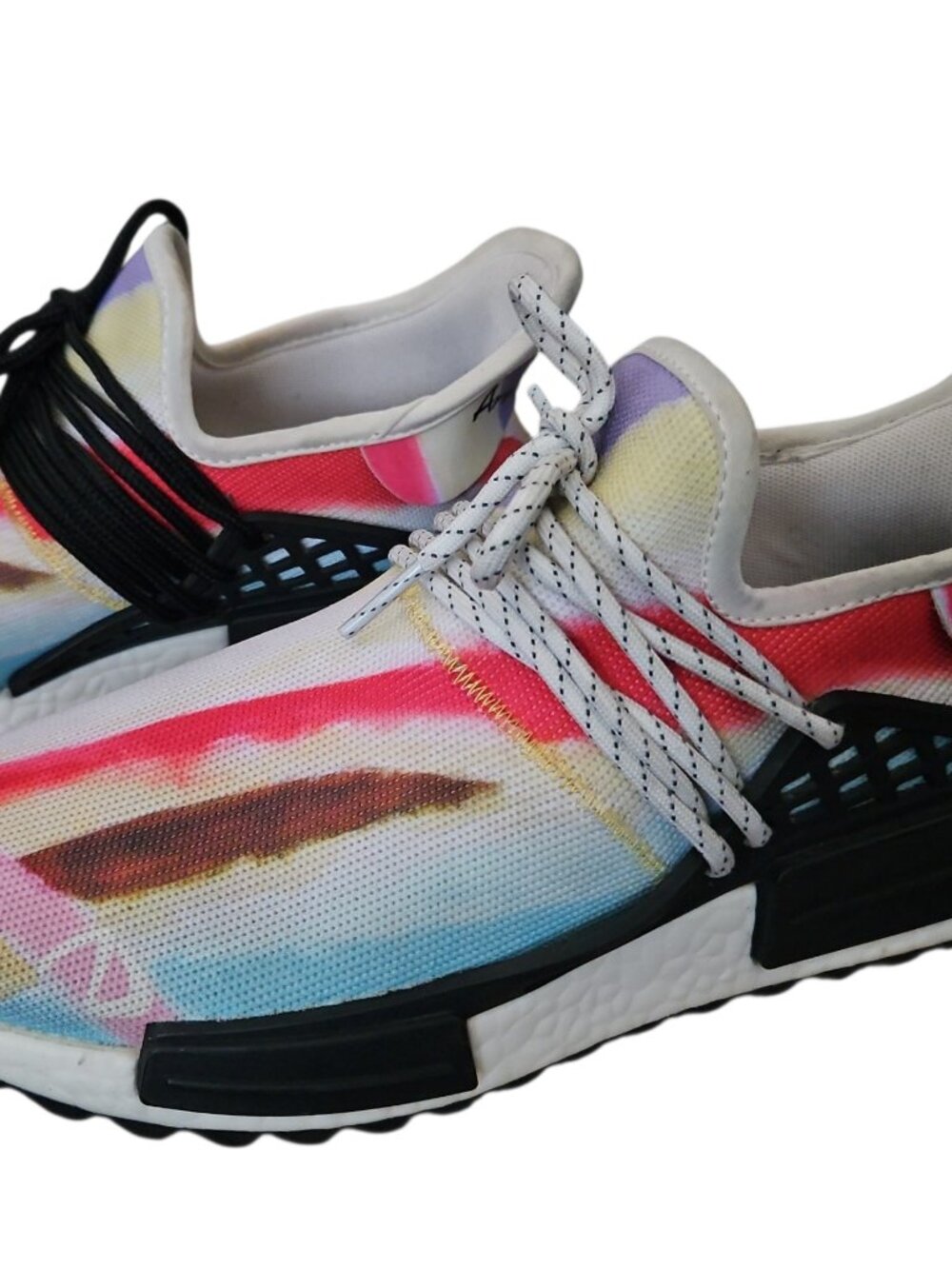 ArmaniDae Vybrant Runners